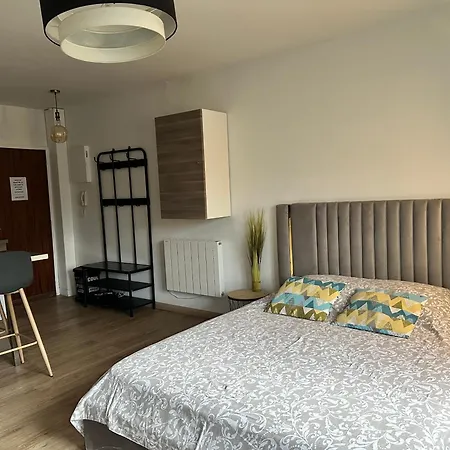 La Charmeraie Apartmán Compiègne